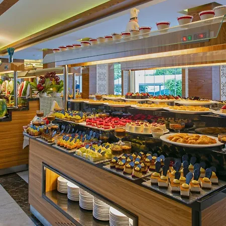 莫纳尔特城市酒店 - 全包