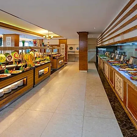 Monart Hotel 4*