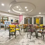 Monart Otel 4*