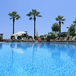 Otel Monart