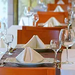 Otel Monart 4*